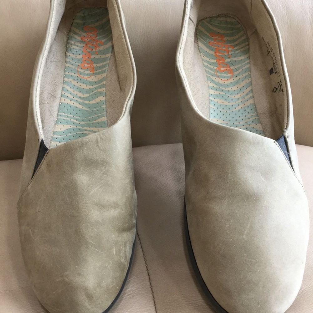 SOFTINOS by FLY LONDON Womens Wedge